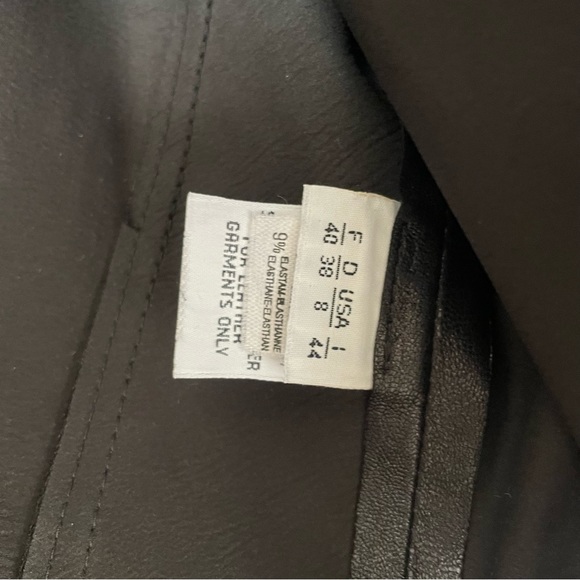 Black Jacket - Picture 5 of 10